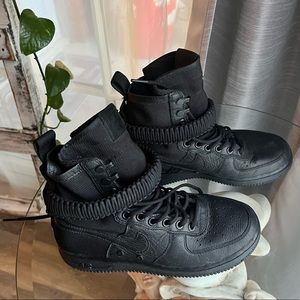 Nike SF Air Force 1 Sneakers
